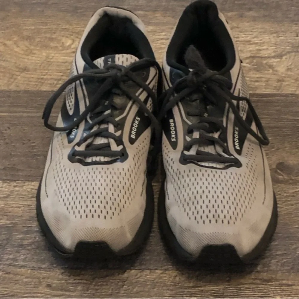 Brooks Trace Road-Running Shoes - Men's Size 12